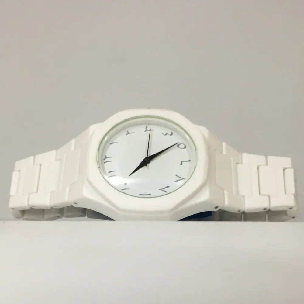 White Arabic Numeral Wristwatch – Elegant & Minimalist