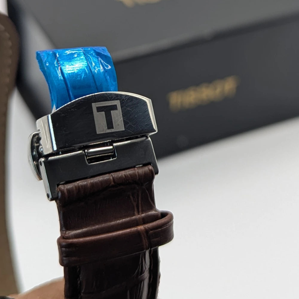 Tissot 3in1 Day. Time. And Date Master Quality With Leather straps